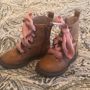 One pair of size 6 toddler boots